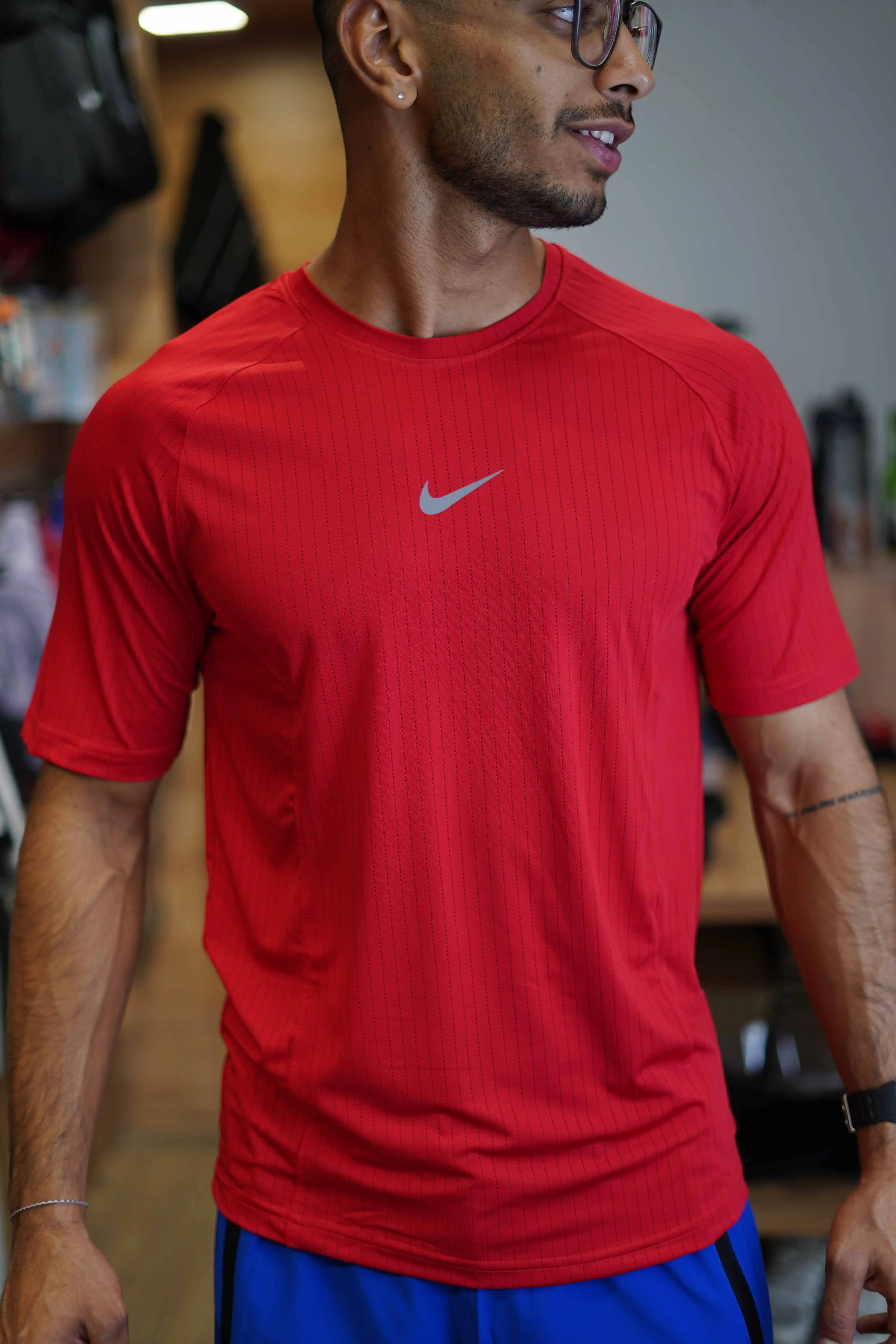 تیشرت ورزشی مردانه کشی و تنفس پذیر